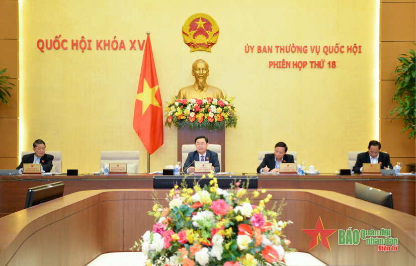 Xây dựng các điều kiện bảo đảm tốt cho công tác khám, chữa bệnh, chăm sóc sức khỏe nhân dân